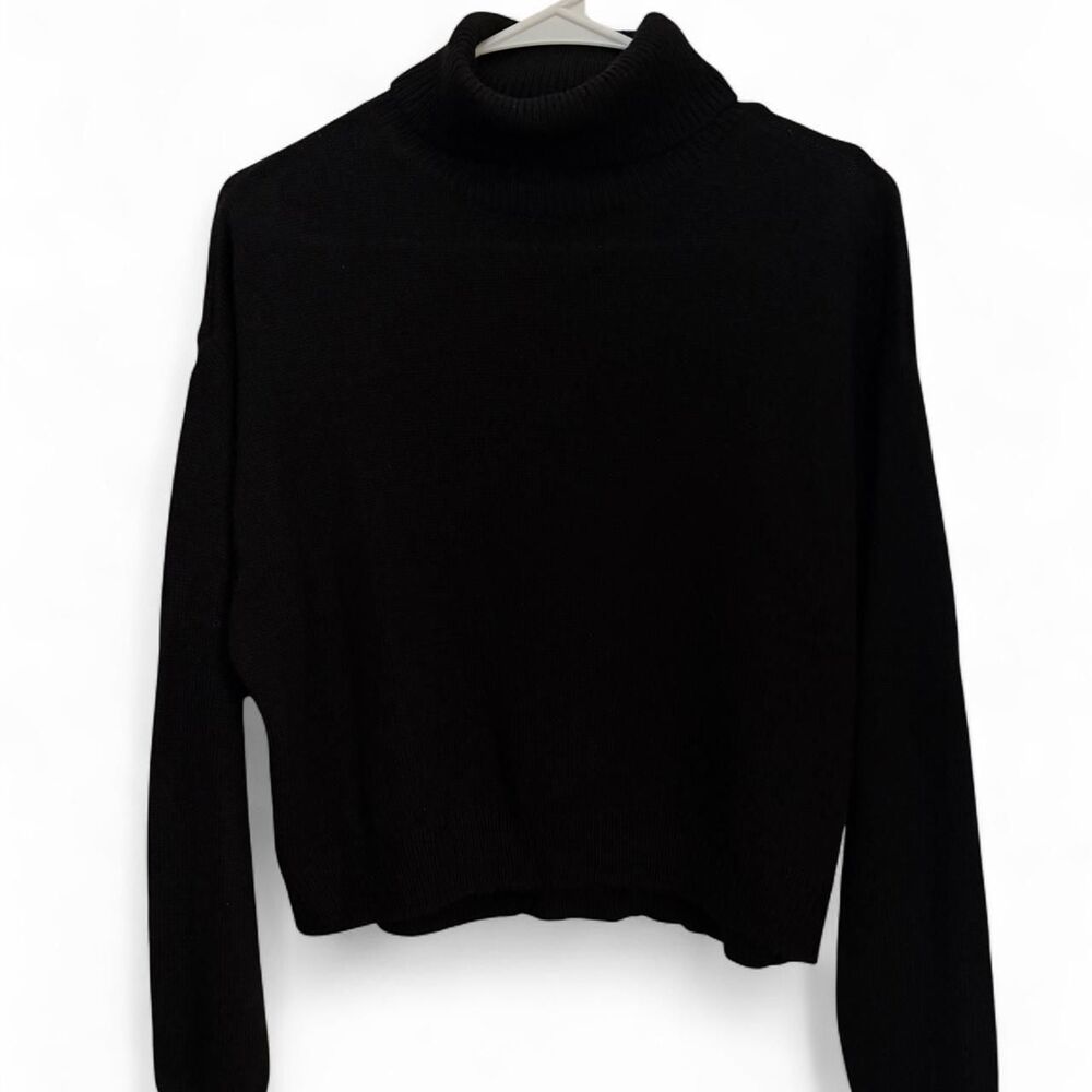 Aritzia Women's Black Jumper